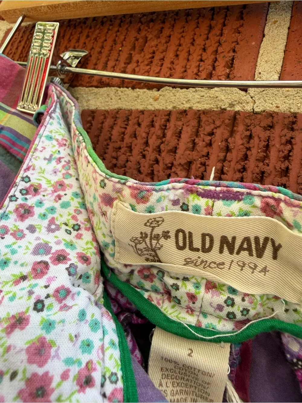 Vintage Old Navy Plaid Cotton Women’s Shorts in Green & Pink